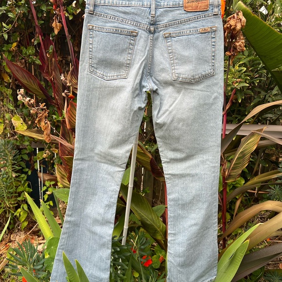 **SOLD**Levi Strauss Signature Stretch Low Rise Bootcut Tagged Size 5/Medium - Picture 2 of 5